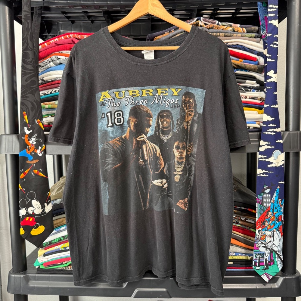 2010s Black Aubrey & The Three Migos Live 18 Tour Graphic T-Shirt XL Light Wear